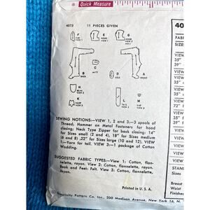 simplicity 4073 Sewing pattern Child bunny Penguin cat costume 1950s Size Medium